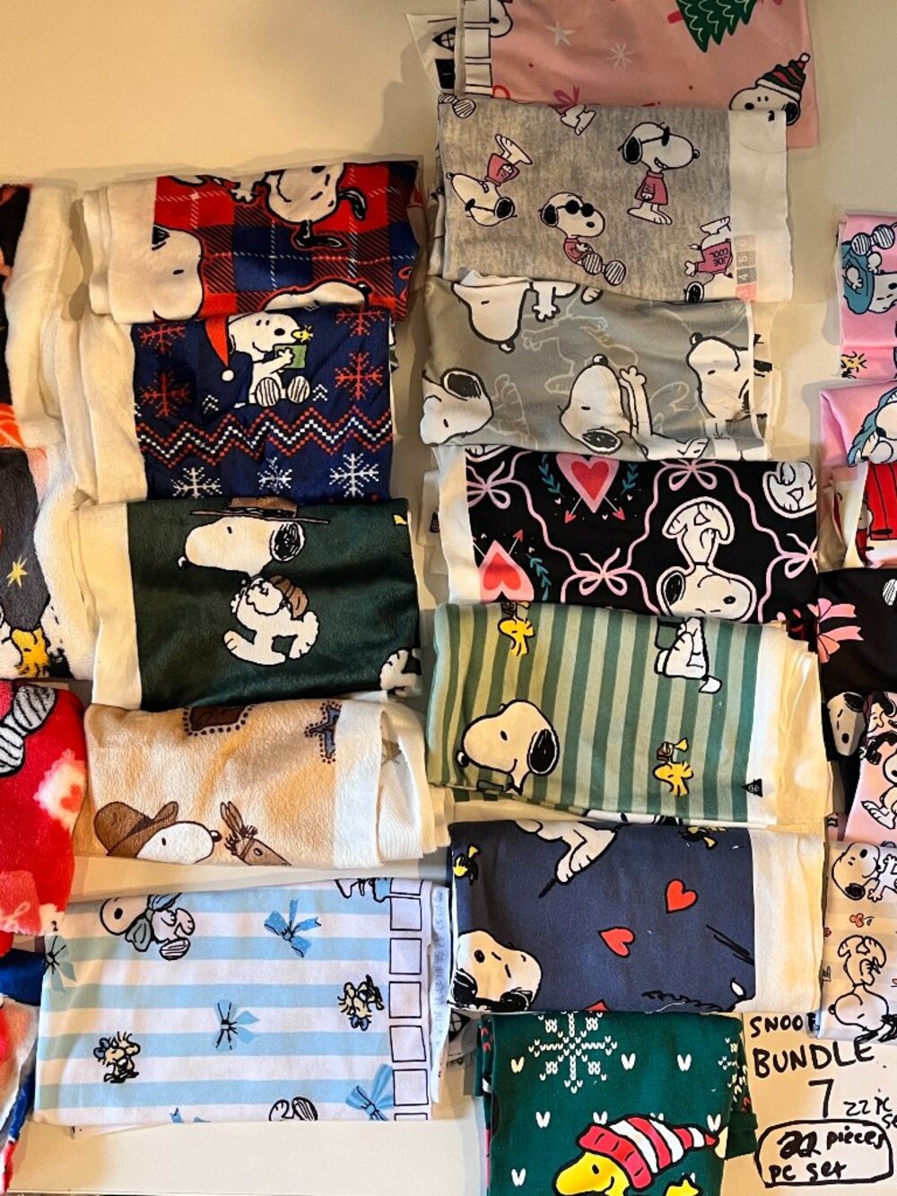 22 piece set Snoopy Scrap fabric bundle 7